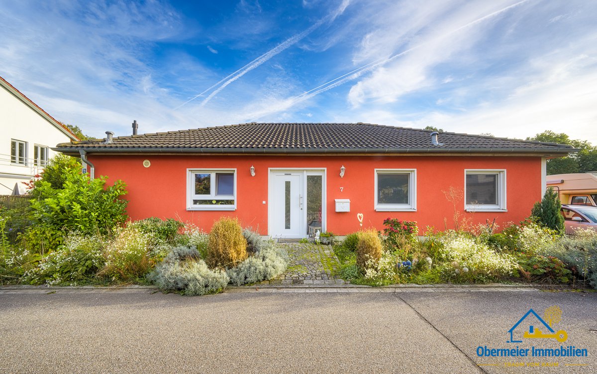 Foto Moderner Bungalow bei Abensberg