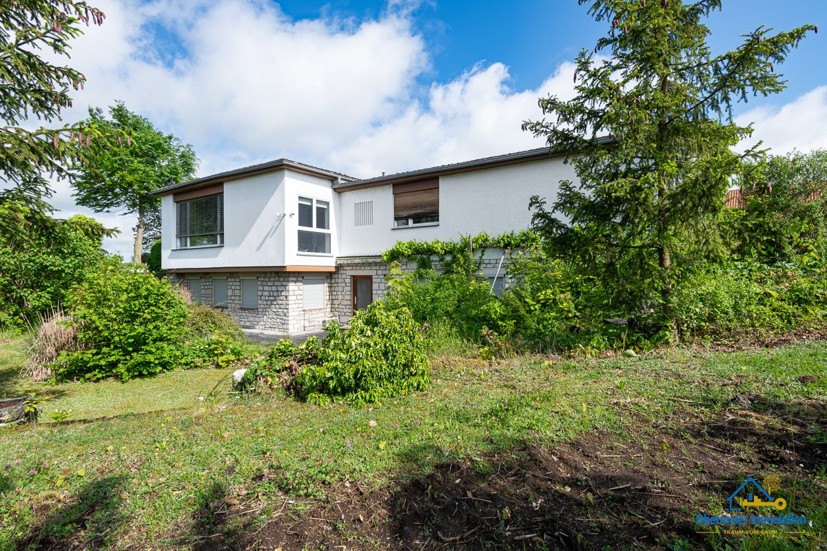 Foto Winkelbungalow mit Pool und Garten in Altmannstein