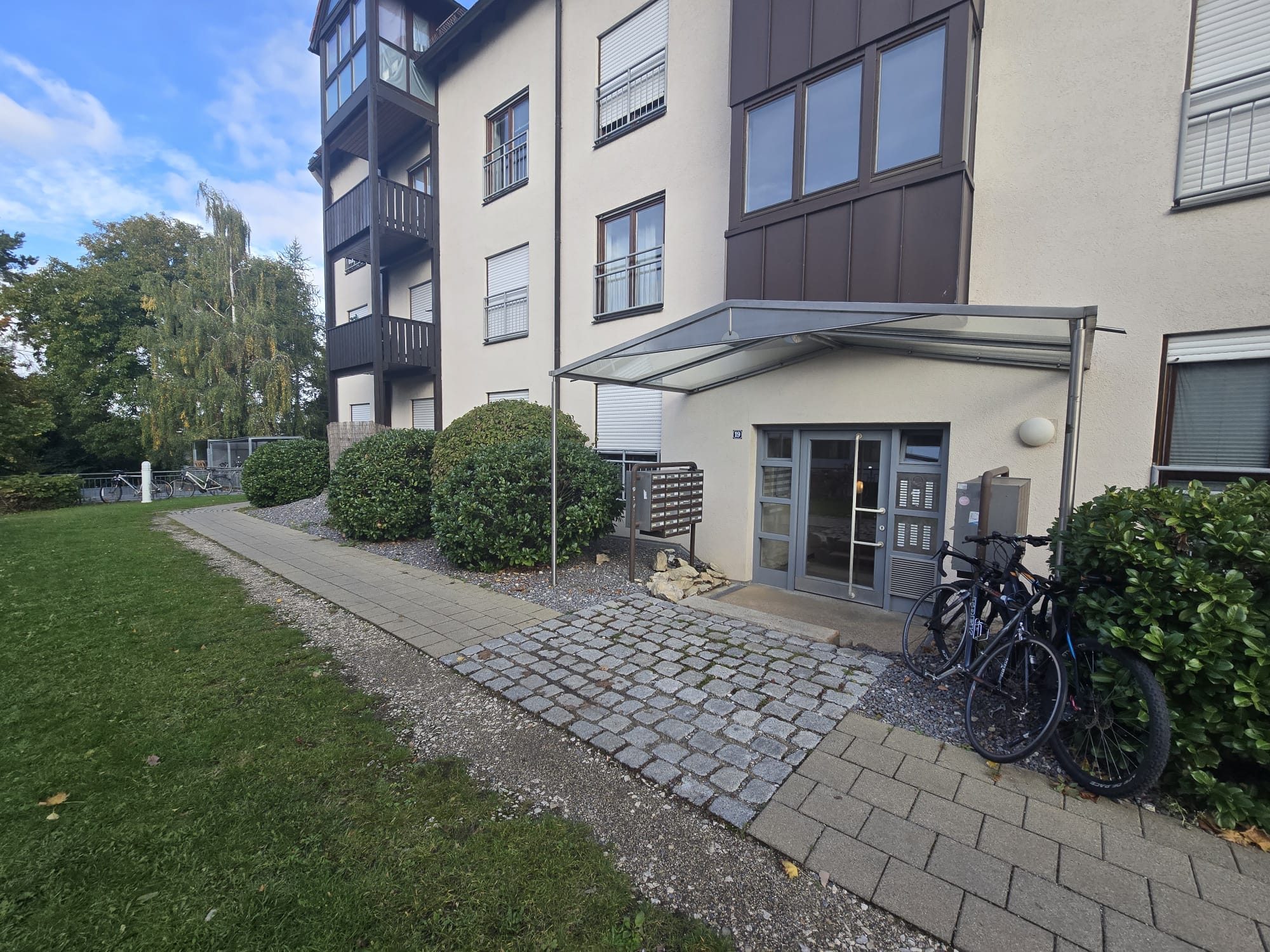 Foto 1-Zimmer-Apartment mit Terrasse – Universitätsnähe