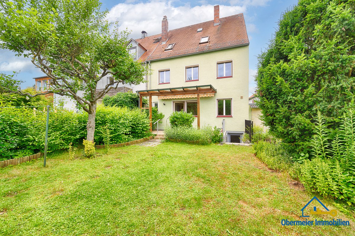 Foto Reihenendhaus mit Garten in Regensburg-Süd