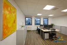 Hauptbild Helle und vielseitige Büro- oder Praxisfläche in gepflegtem Gewerbeanwesen - Regensburg-Ost